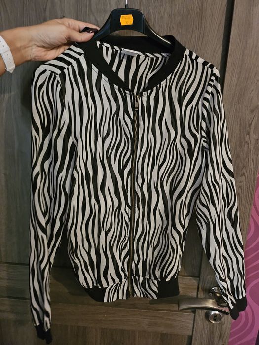 Дамски грейки, якета, ветровка, елек