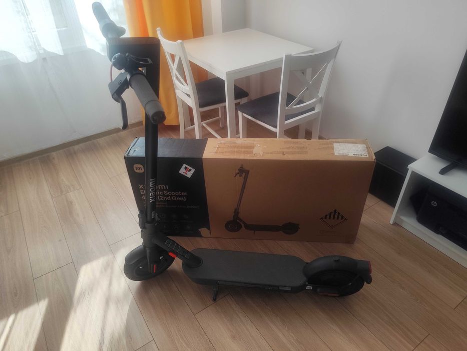 Тротинетка Xiaomi Electric Scooter 4 Pro (2nd Gen), с гаранция