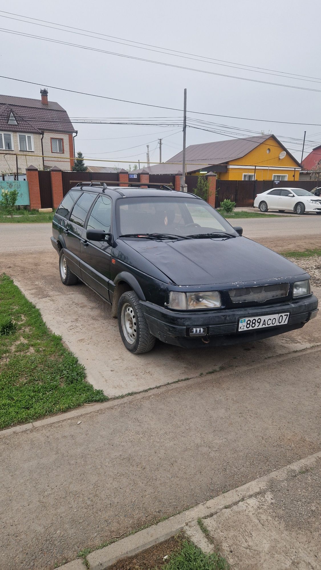 Продам VOLKSWAGEN PASSAT B3 universal 1991