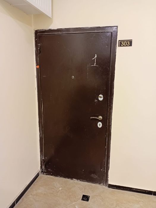 Сырткы есик, наружная дверь