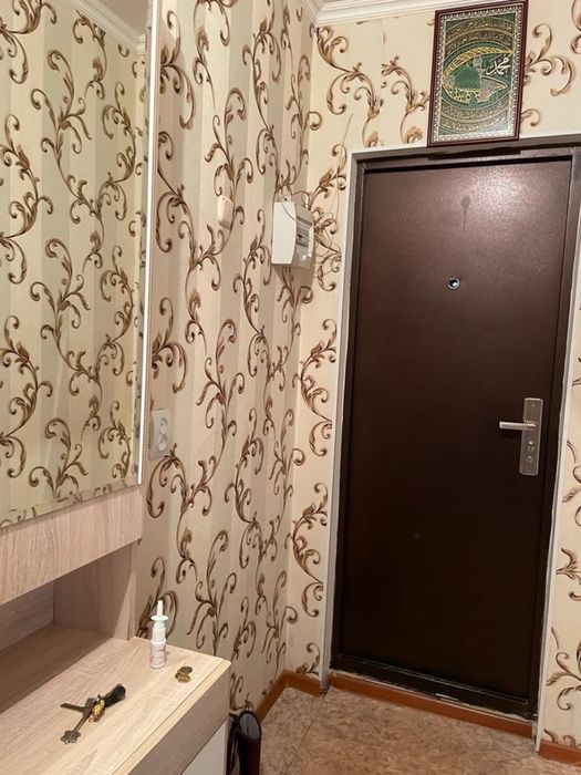 Продам квартиру 3-х комнатную