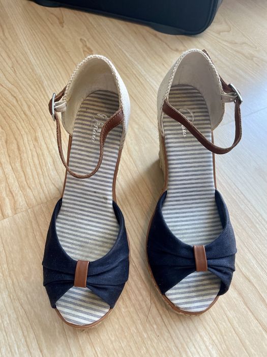 Vand sandale Bata, marimea 36