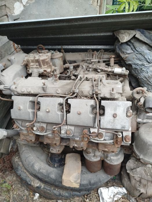 Запчасти на  грузовик