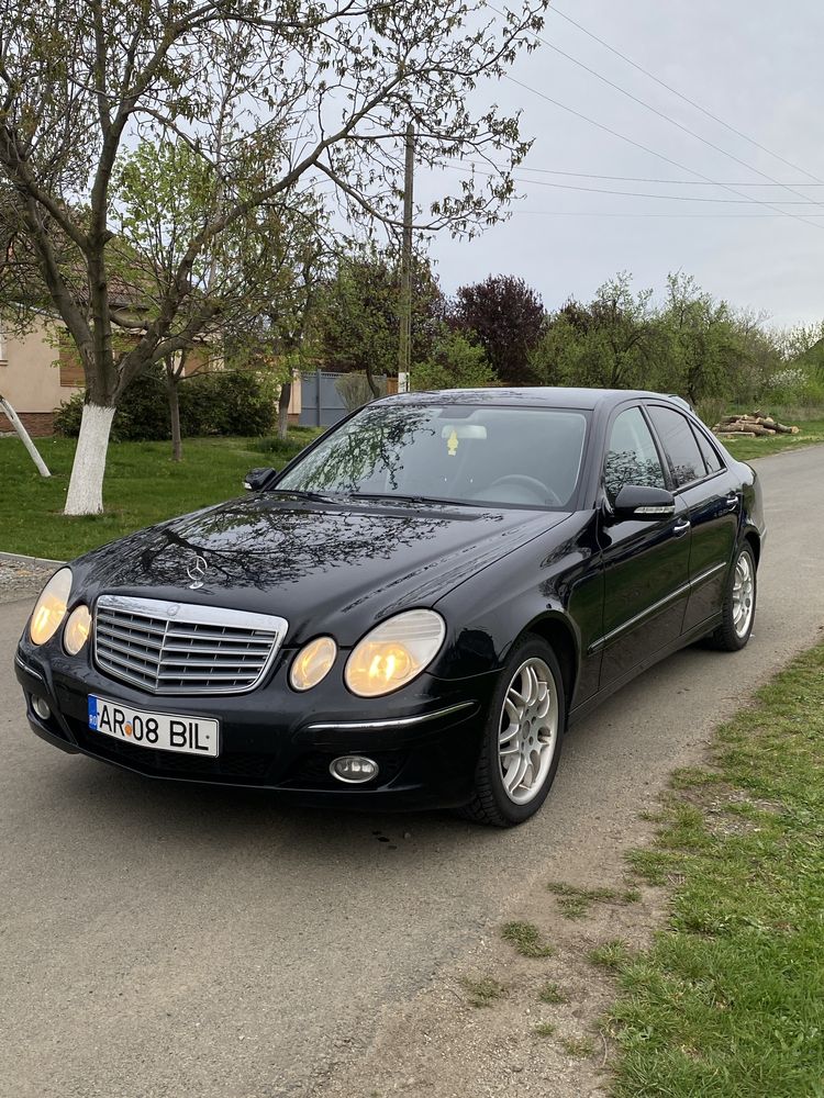 Mercedes-Benz E CLASS 220 automat