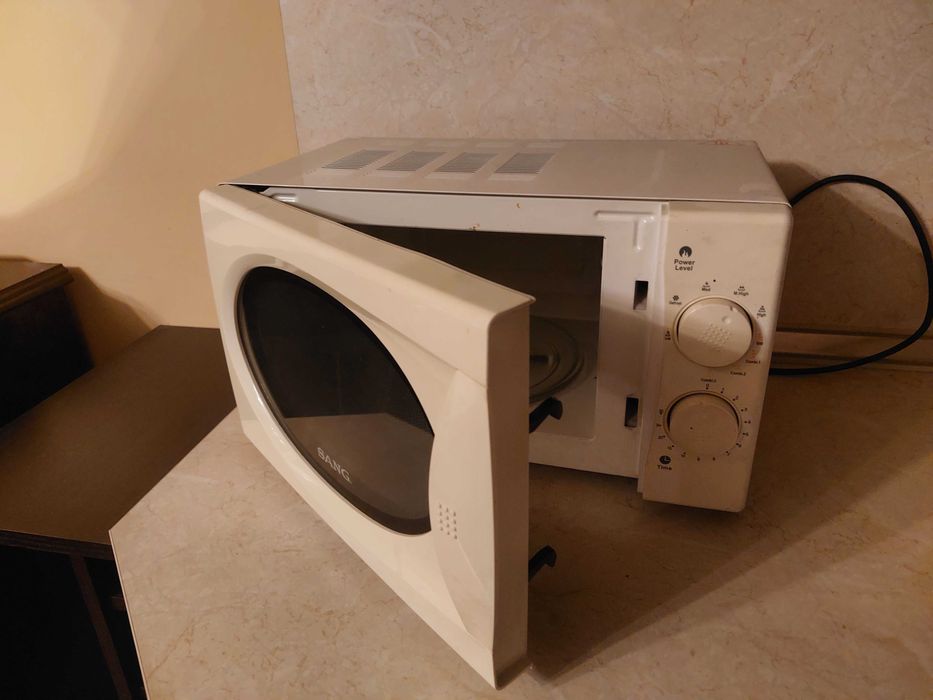 Микровълнова Санг в отлично състояние