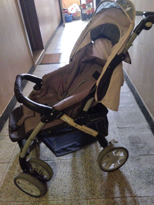 Бебешка количка в добро състояние използвана е