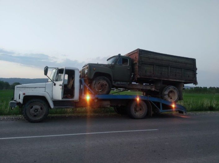 Услуги эвакуатор по городу между городу Дунгановка Гродеков