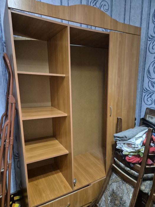 Мебель кровать парта и шкаф