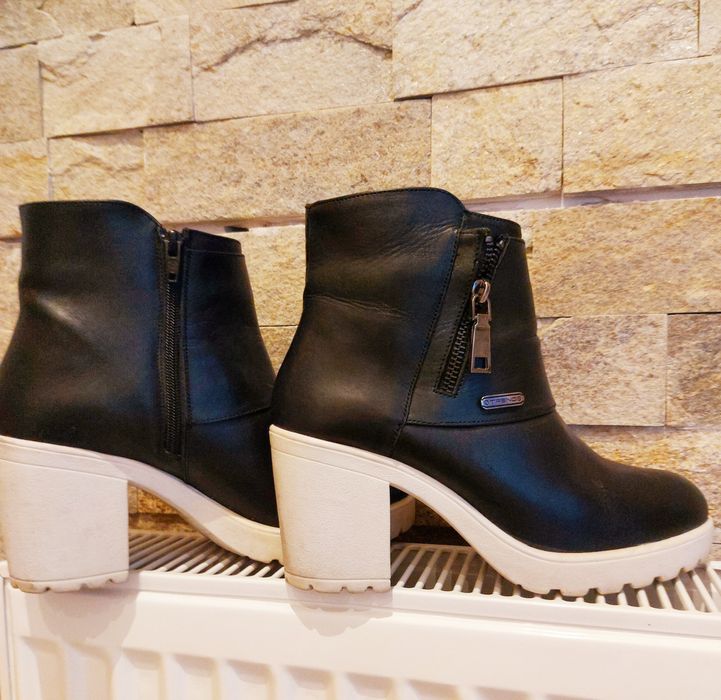 Дамски боти интересни модели