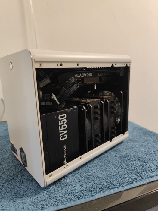 PC gaming itx intel i7 9700, GTX 1660 6 GB S, 32 GB DDR4, 1.5 TB SSD