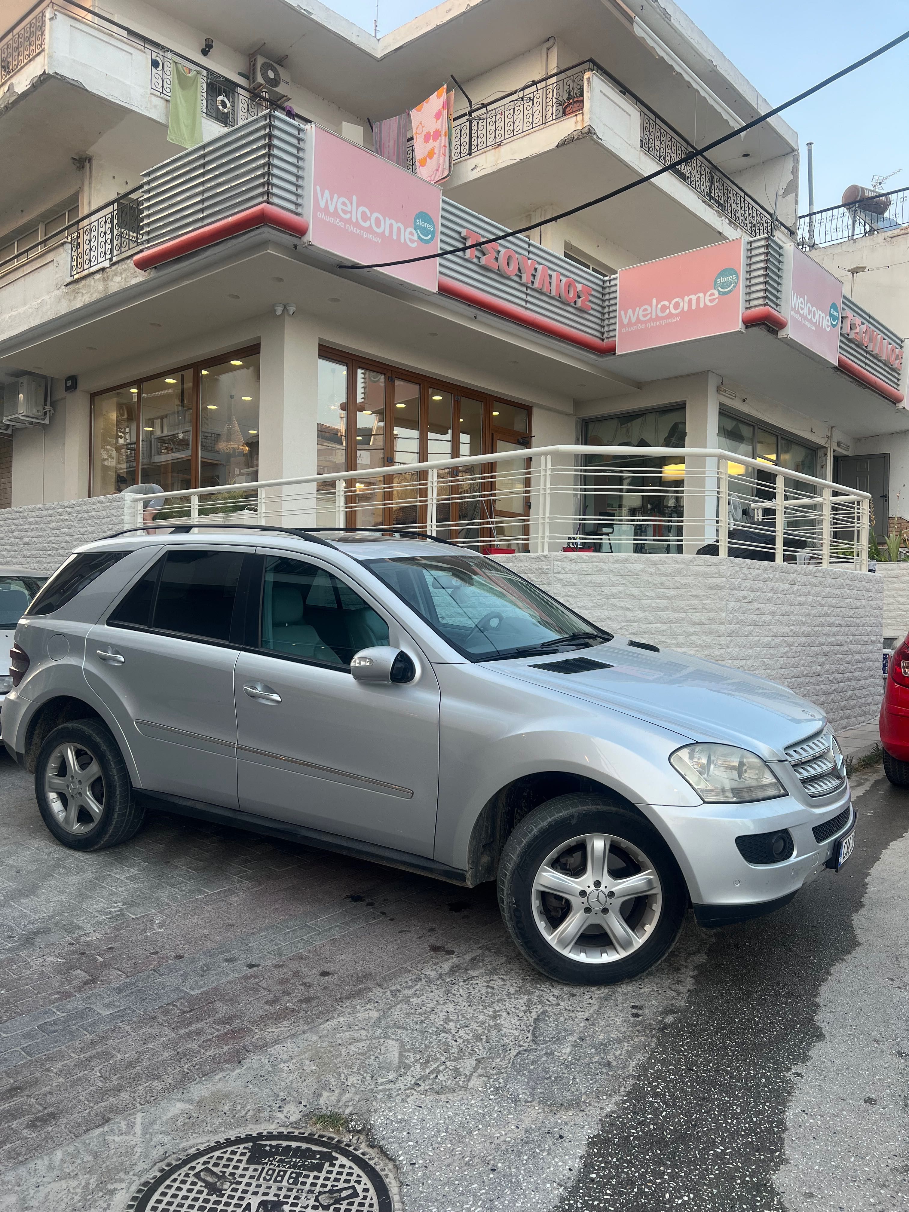 Mercedes Benz ML 320 2009 година