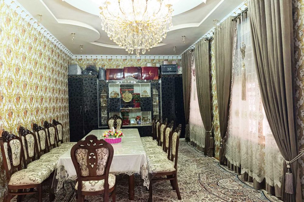 Продается дом в Самарканде, ориентир — ДЭУ Академический лицей.