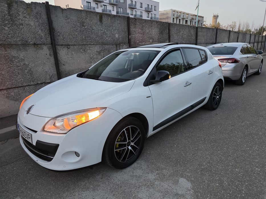 Renault Megane 3, pachet BOSE, 1.5dci, panoramic
