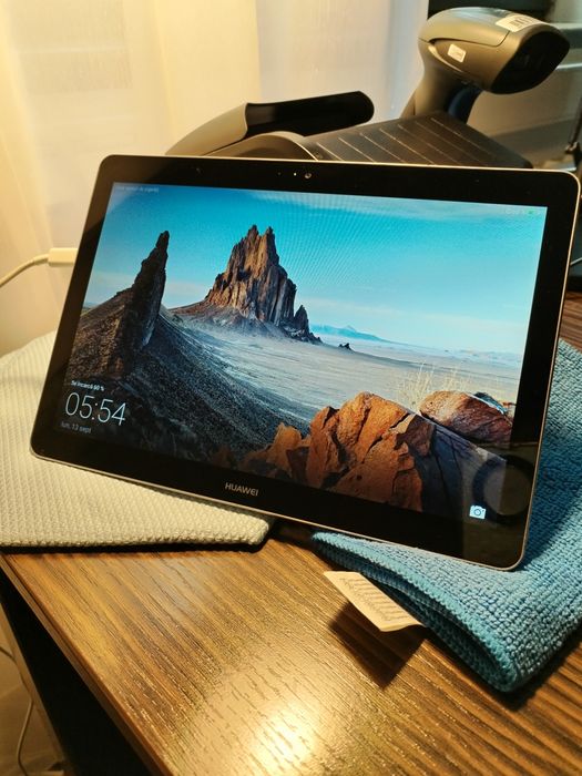 Huawei mediapad T3 10 si una Mediapad T2 10 pro impecabile