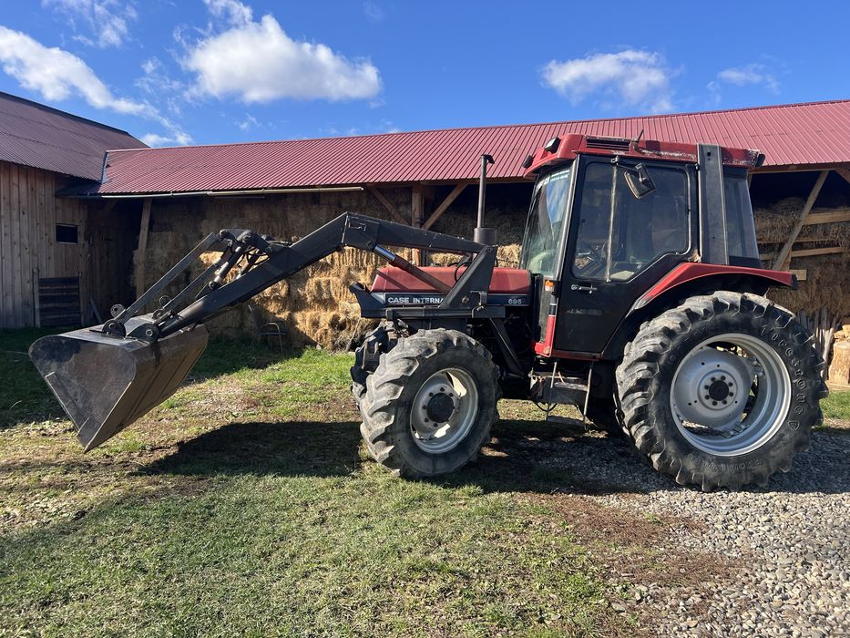 Vand Tractor Case IH 695