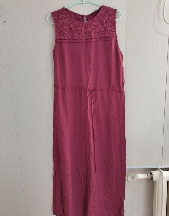 Летние женские платья, так же есть и зимние