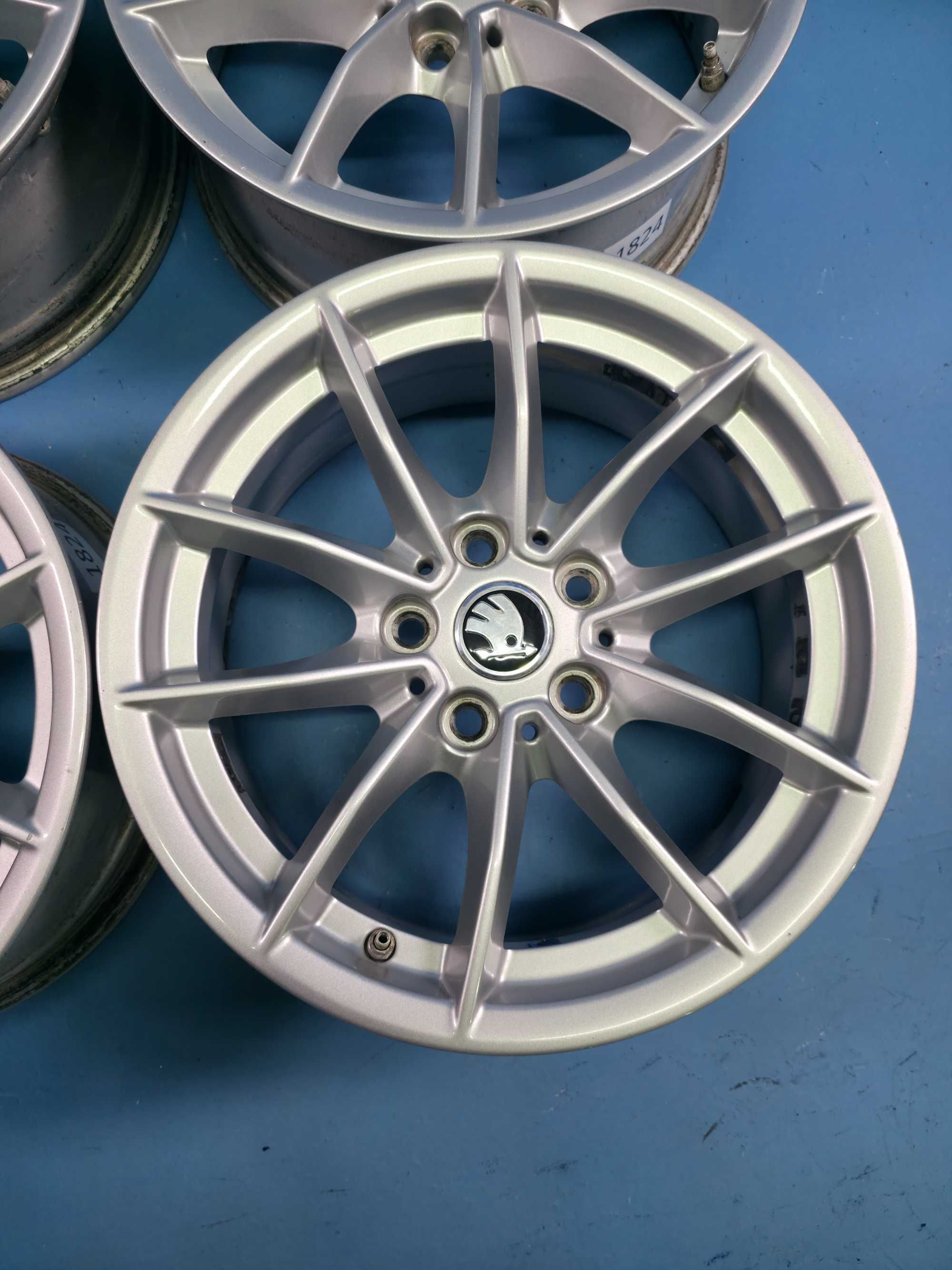Jante Aliaj 5x112 16'' OEM Skoda Octavia Superb Karoq Yeti 6.5J ET 22
