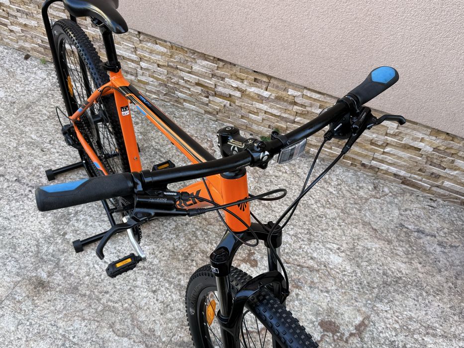 Trek Marlin 6 29 цола XL размер 3х8 скорости Altus