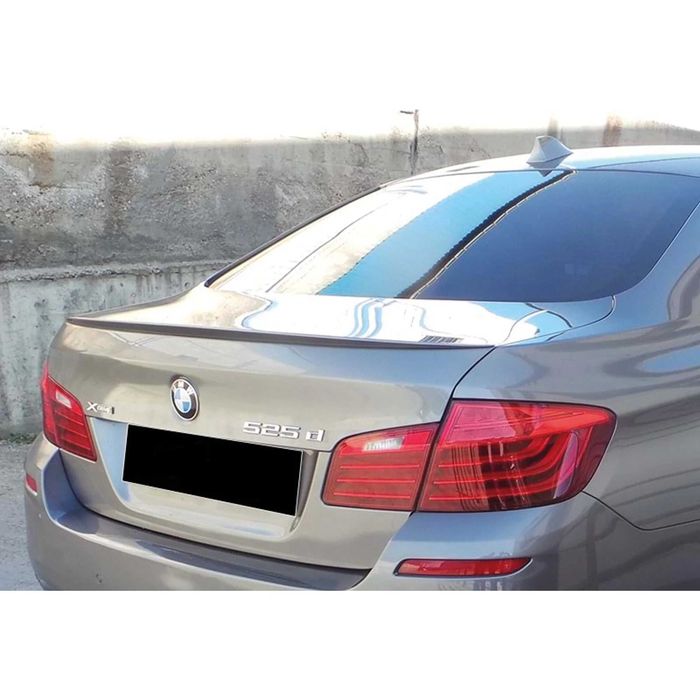 Eleron Lip Codita Portbagaj BMW F10 M5 Performance Negru Lucios