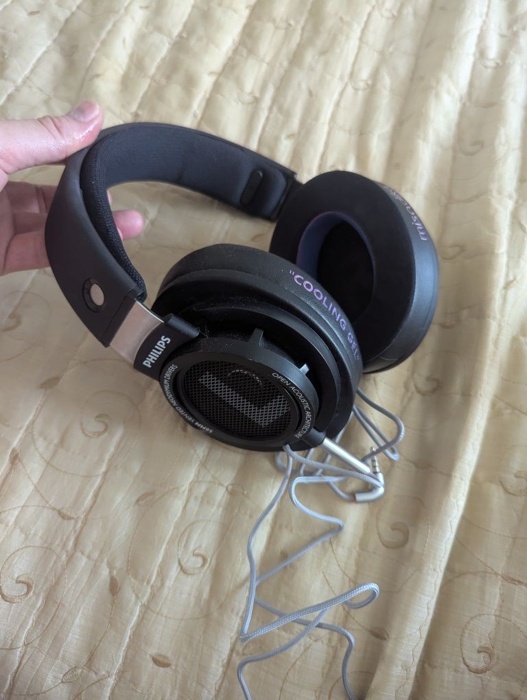 Наушники Philips