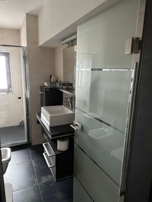 De vanzare 2 camere - Dem Radulescu