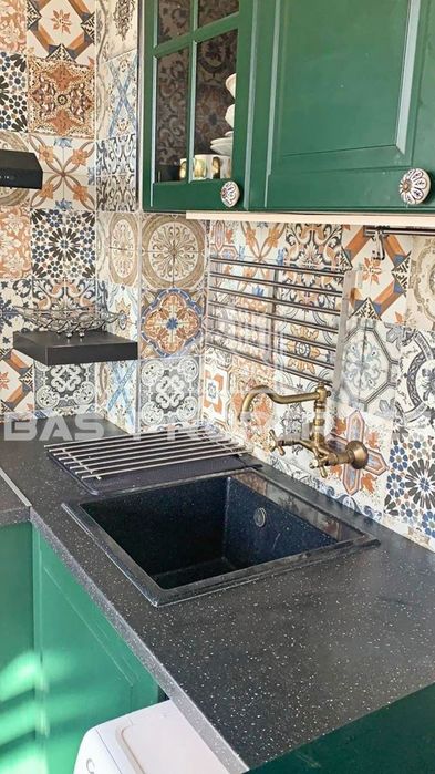 1-стаен в София-Света Троица площ 47