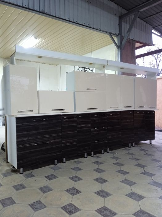 Кухонный гарнитур в комплекте