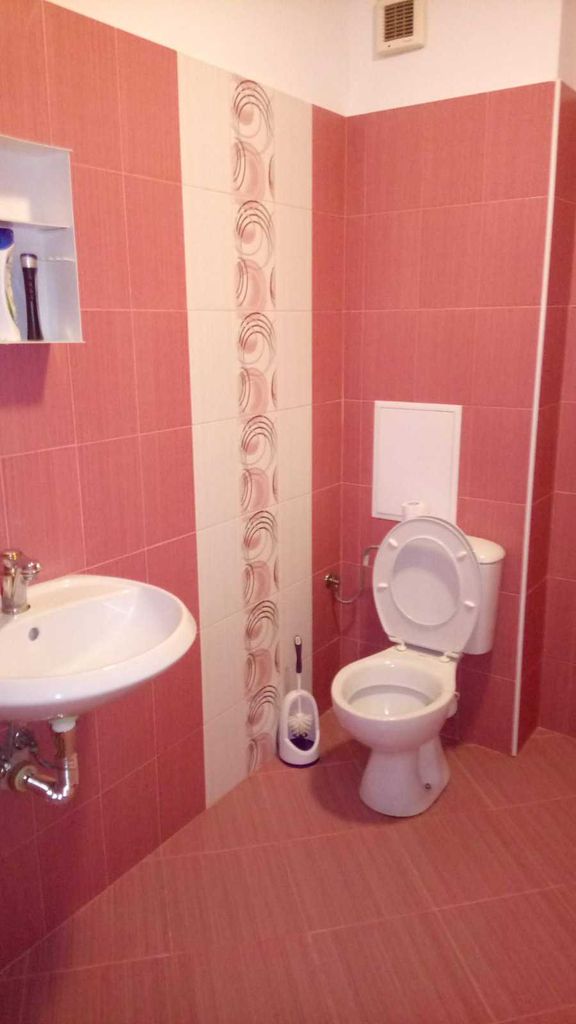 Дава се под наем Едностаен апартамент в София, Люлин 2 - 50 кв.м за 382.5 € - Снимка #1
