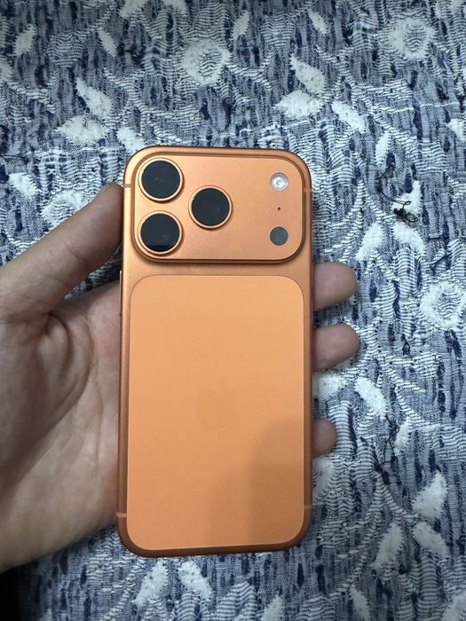 Iphone 17pro оргинал