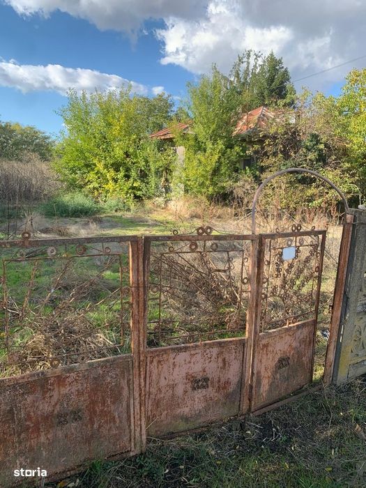 Dor Marunt  teren cu casa 2800mp