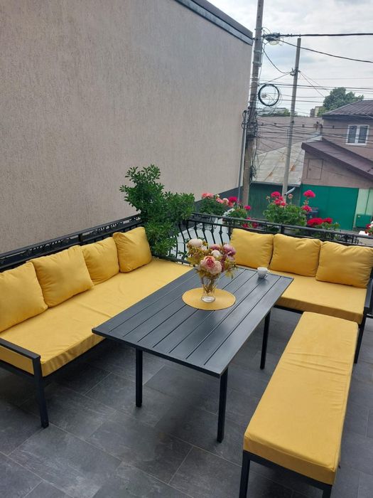 Perne mobilier tersa gradina , saltele