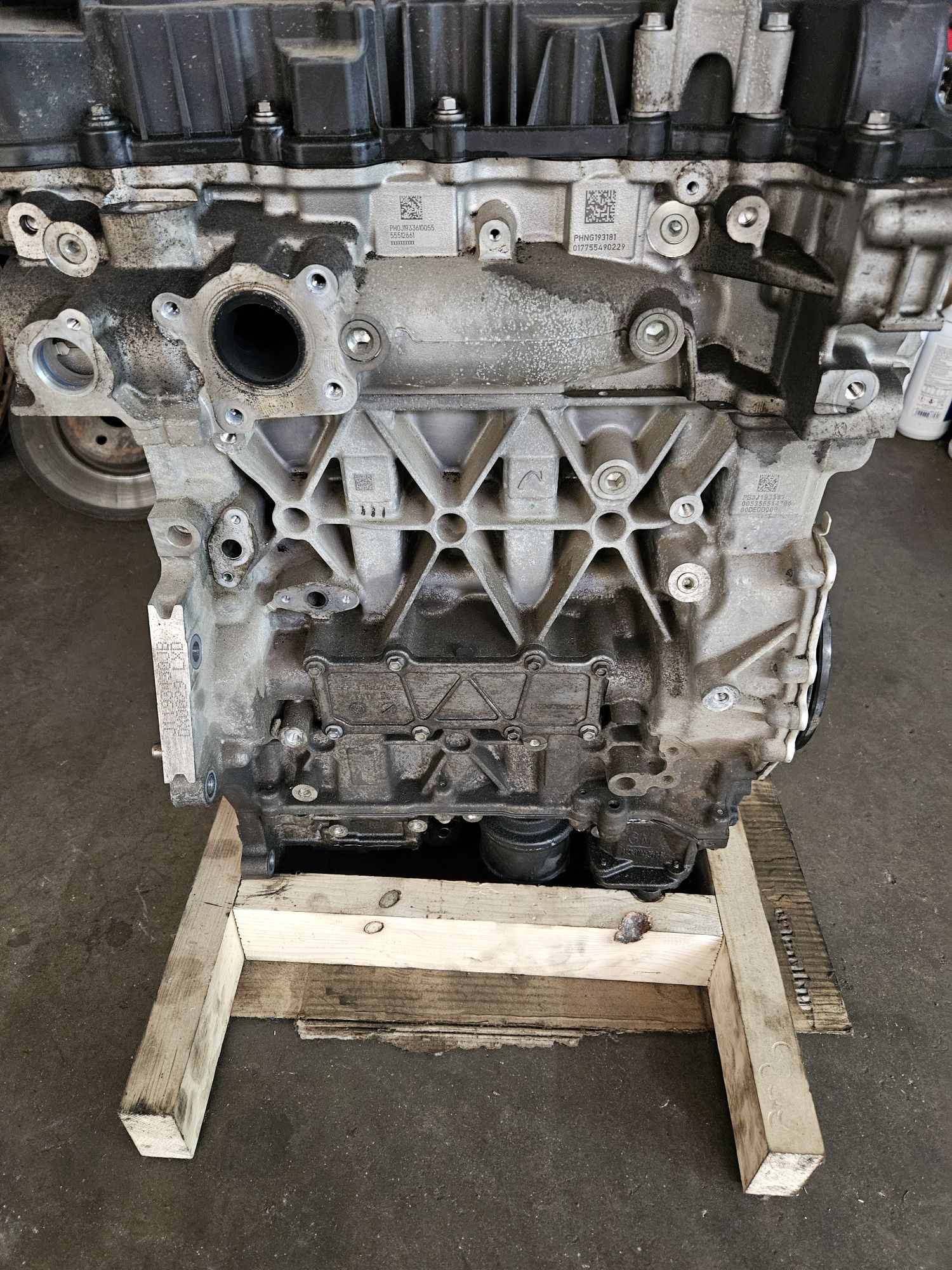 Dezmembrez motor Opel Astra K 1.5 CDTI
