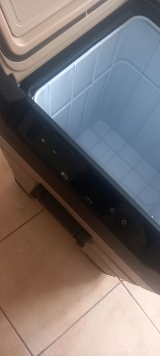 Frigider auto cu compresor