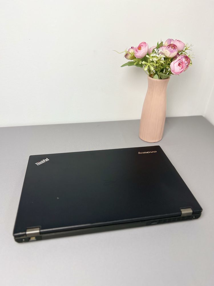 LENOVO THINKPAD T540p|CORE i7-4700| 8GB| SSD| GeForce GT 730M|