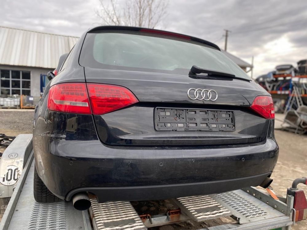 Usa fata stanga dreapta Audi A4 B8 Avant LY9B