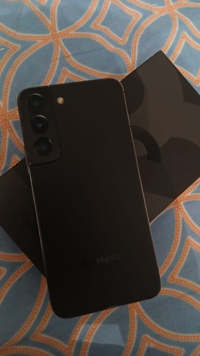 Samsung Galaxy s22 128gb обмен на 12 про/макс или 13  с норм акб