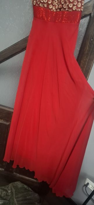 Rochie purtata doar o data