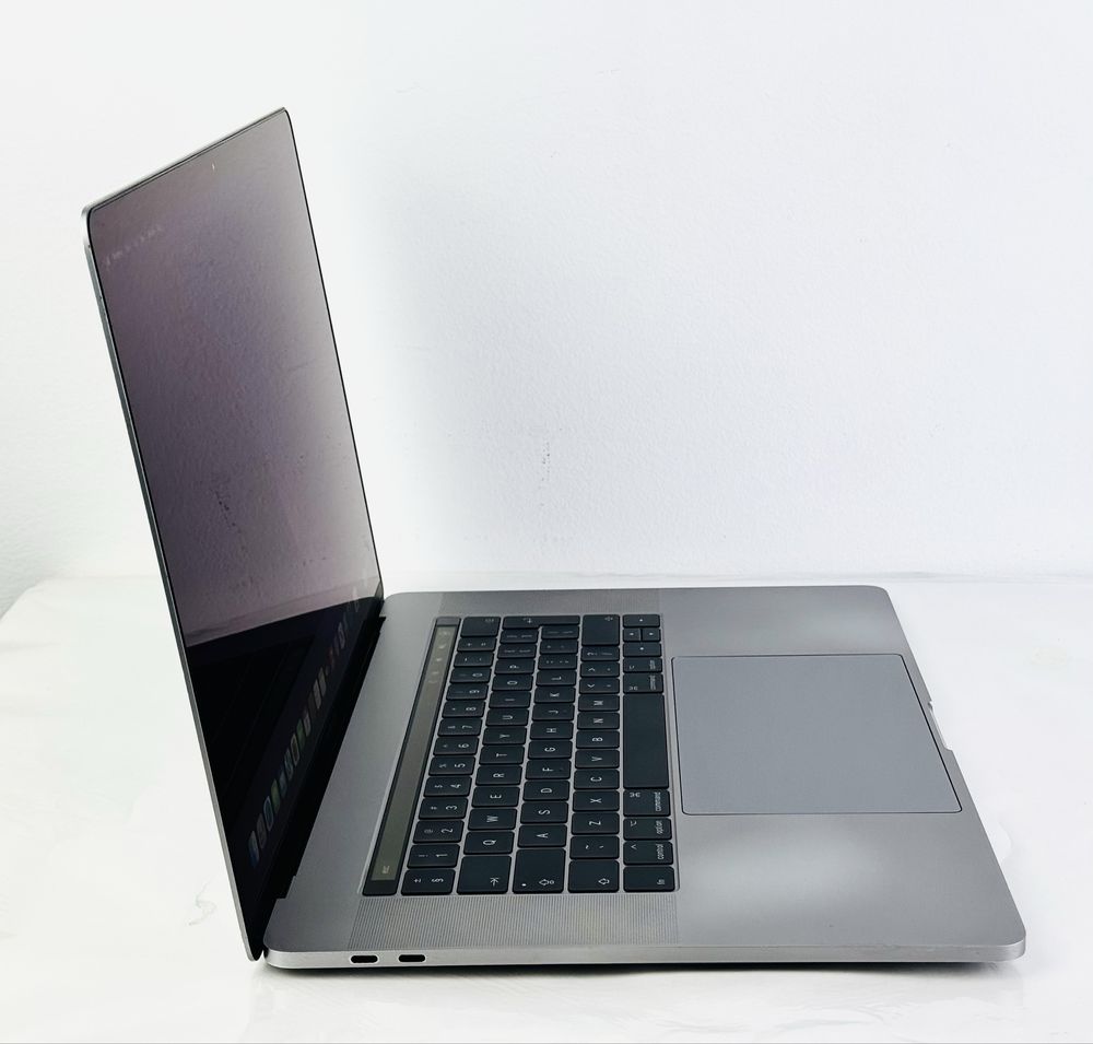 Macbook Pro 15 2016 i7 2,7Ghz 16RAM 1TB Space Gray Гаранция!