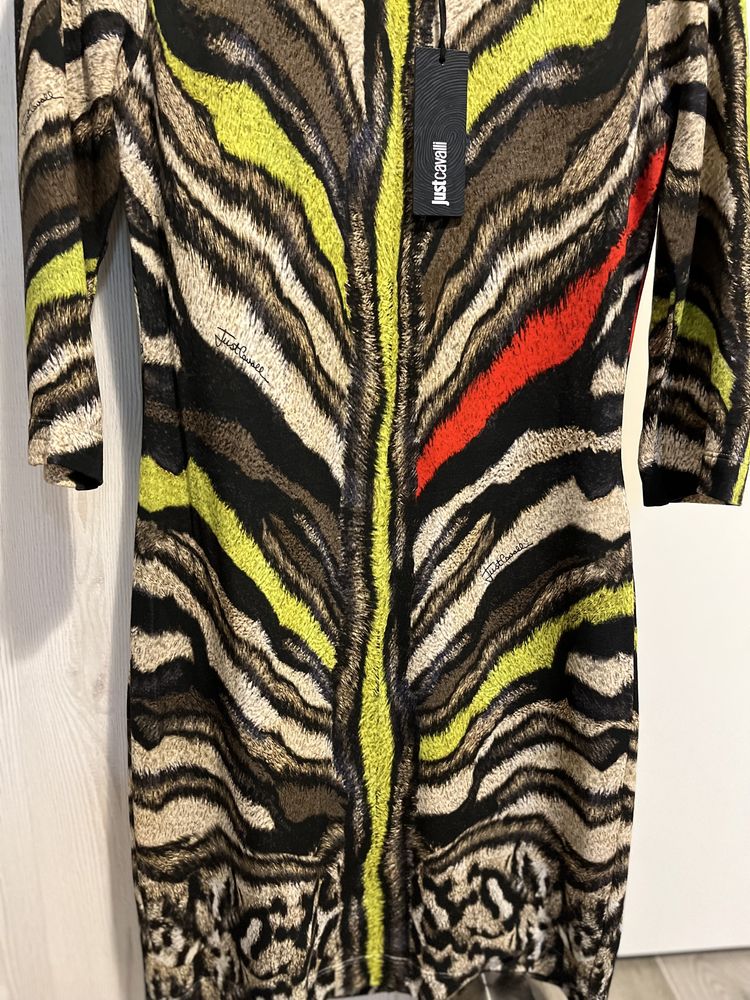 Just Cavalli dress nouă de la 1500 RON la 750 RON