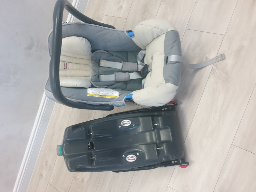 Landou Britax Romer cu baza isofix Romer