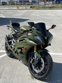 Motocicleta Yamaha R6 A2