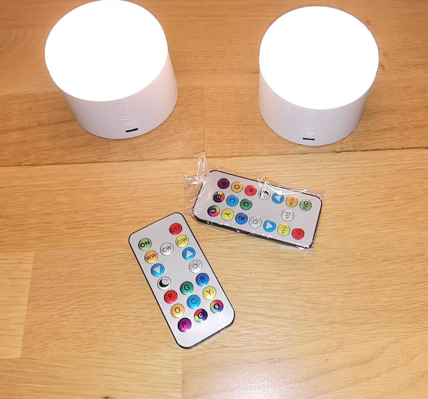 Комплект от 2 лампи за стена, захранвани с батерии, RGB, дистанционни