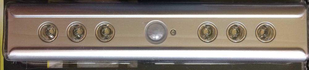 LED х 6 осветително тяло, Ново, сензор за движение и включени батерии