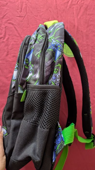 Ghiozdan 41 cm nou
