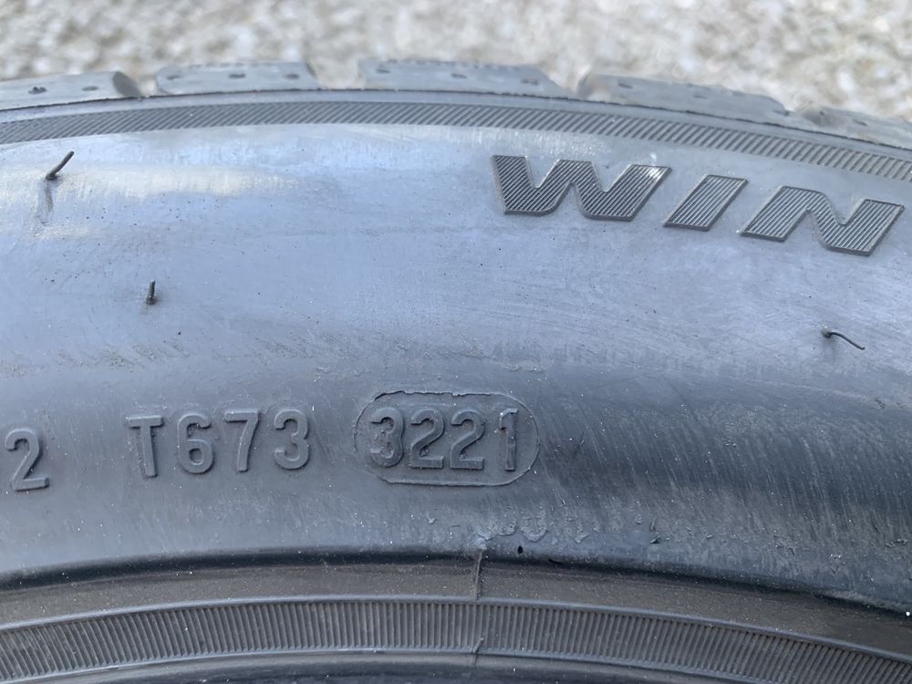 Зимни гуми 245/50R18 runflat Pirelli DOT 3221 BMW 245 50 18