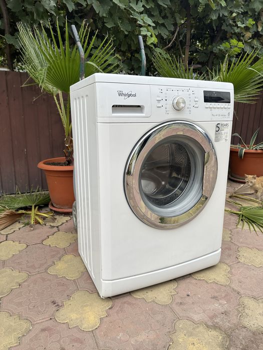 Vând masina spalat whirpool 7 kg