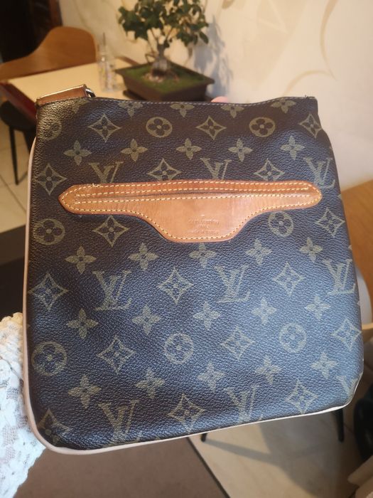 Geantă maro de umăr