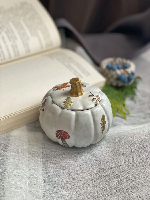 Ръчно изработени декоративни свещи