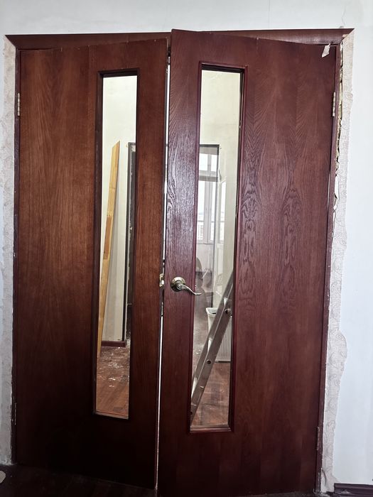 Продаю дверь Бу— 5 000 ₸