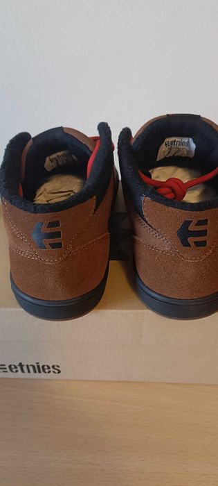 Кецове Etnies от ест.кожа, 36 номер